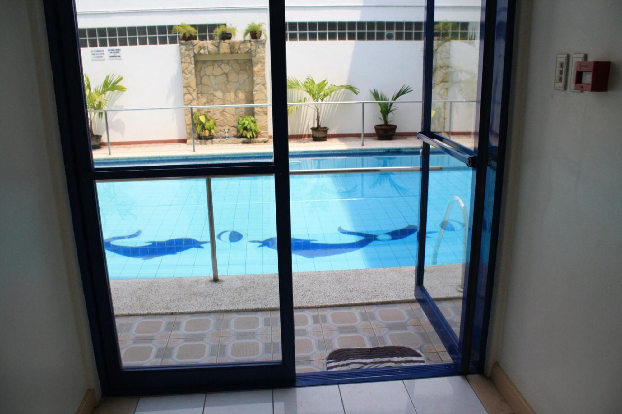 Dumaguete Springs Apartment Dumaguete City Экстерьер фото