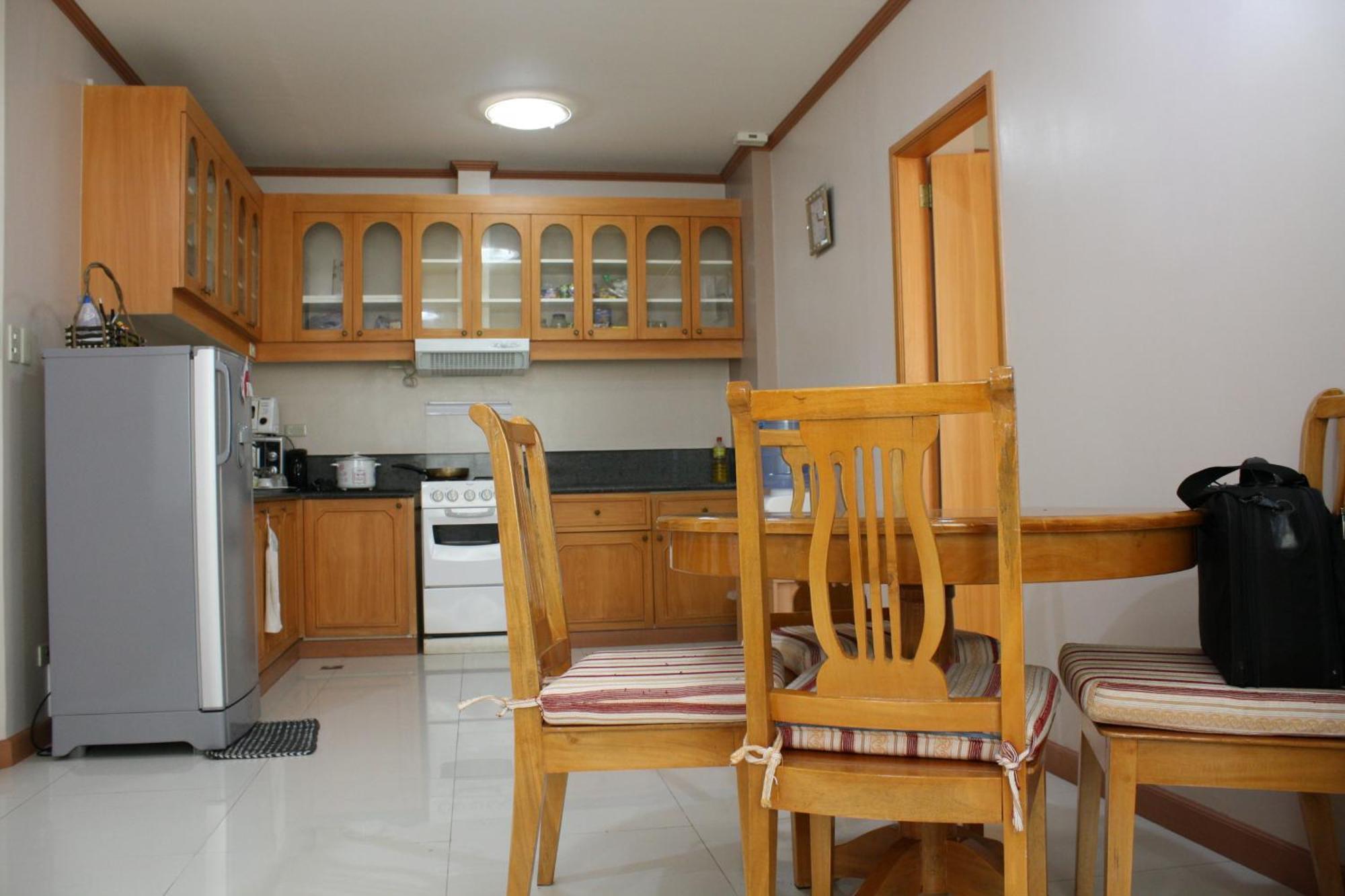 Dumaguete Springs Apartment Dumaguete City Экстерьер фото