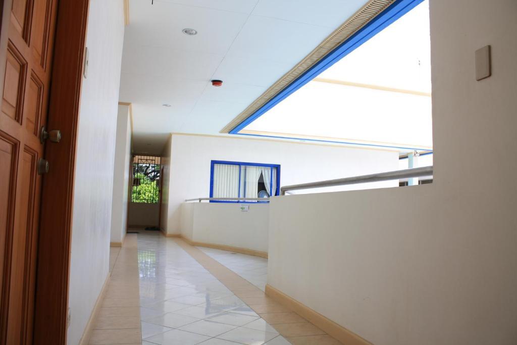 Dumaguete Springs Apartment Dumaguete City Экстерьер фото