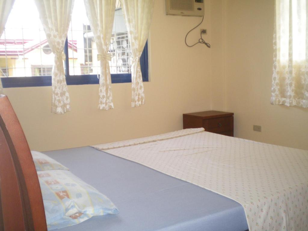 Dumaguete Springs Apartment Dumaguete City Номер фото