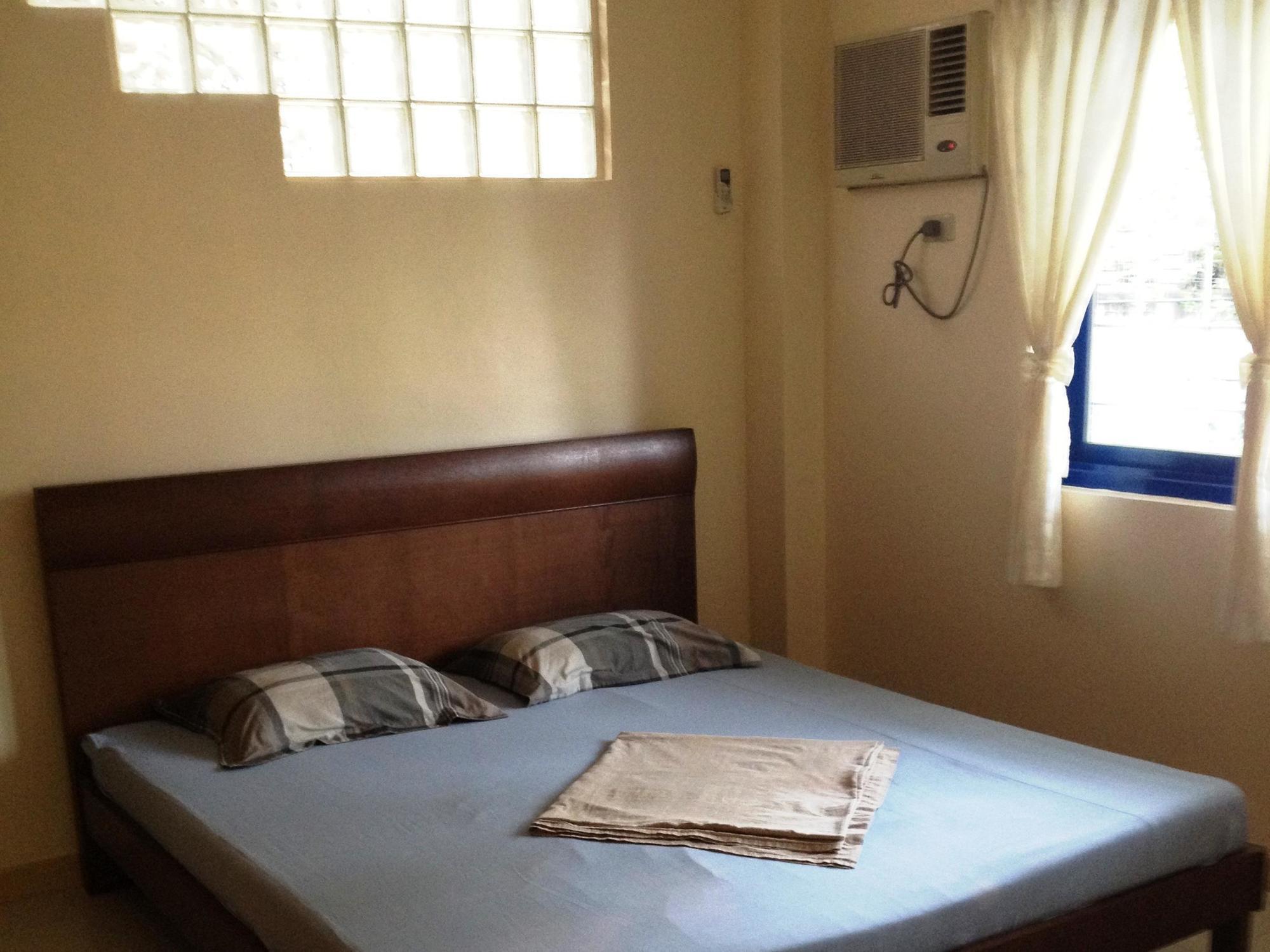 Dumaguete Springs Apartment Dumaguete City Экстерьер фото