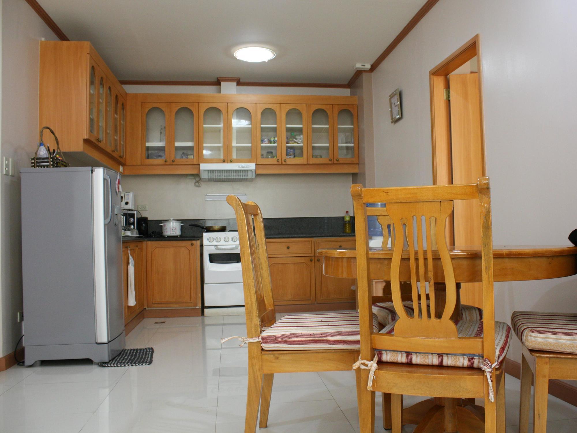 Dumaguete Springs Apartment Dumaguete City Экстерьер фото