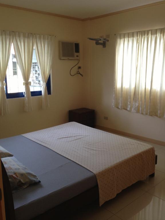 Dumaguete Springs Apartment Dumaguete City Экстерьер фото